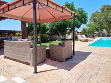 Remarkable 2-Bed Villa in Protaras