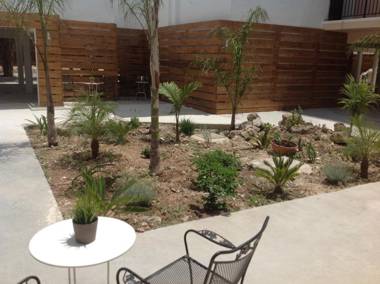 Alecos Hotel Apartments