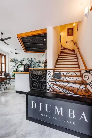 Djumba Hotel & Cafe