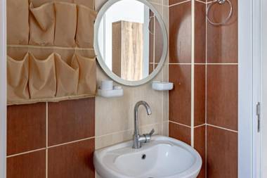 Beautiful One-Bedroom Apartment Lukomorye B6