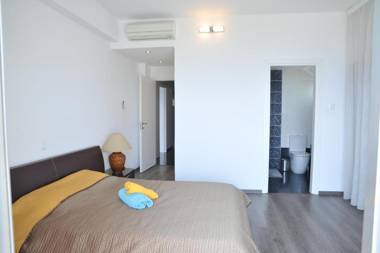 Gulf Palace Apartments