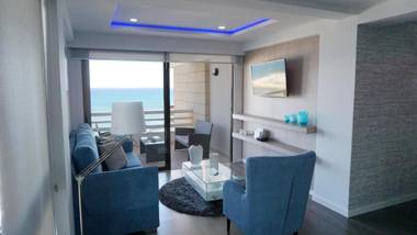 Lazuli Beachfront Apartment 144