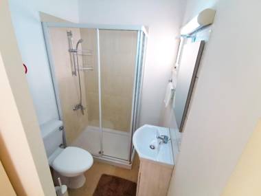 Off Course Seaview Apartment