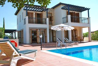 3 bedroom Villa Oleander with private pool and garden Aphrodite Hills Resort