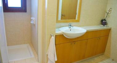 3 bedroom Villa Cardia with private pool Aphrodite Hills Resort