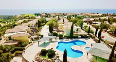 2 bedroom Apartment Avdimou with stunning sea views Aphrodite Hills Resort