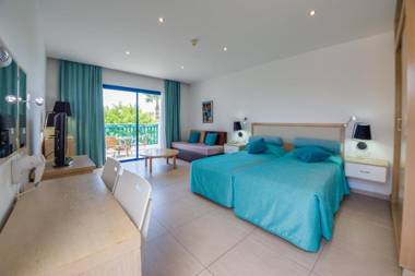 Callisto Holiday Village