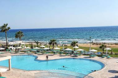 Piere - Anne Beach Hotel