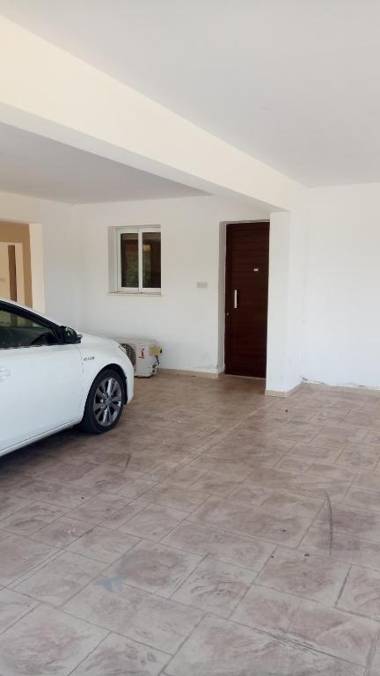 Nissi BeachGround Floor Flat