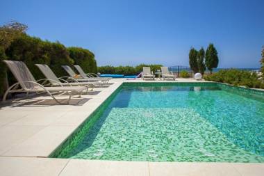 Ayia Thekla Seafront Villa Lavender