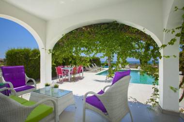 Ayia Thekla Seafront Villa Lavender