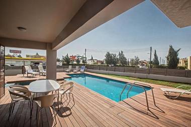 Villa Petreris Dyo - Lovely 3 Bedroom Ayia Napa Villa with Pool - Short walk to Nissi Avenue