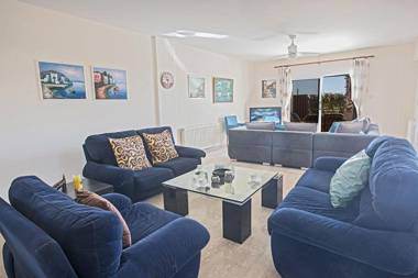 Villa Magusta - Modern 4 Bedroom Ayia Thekla Villa with Pool - Close to the Beach