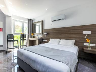 Cosy vacation flat for two with swimming pool in sunny Ayia Napa All yours