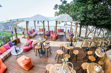 Golden Coast Beach Hotel