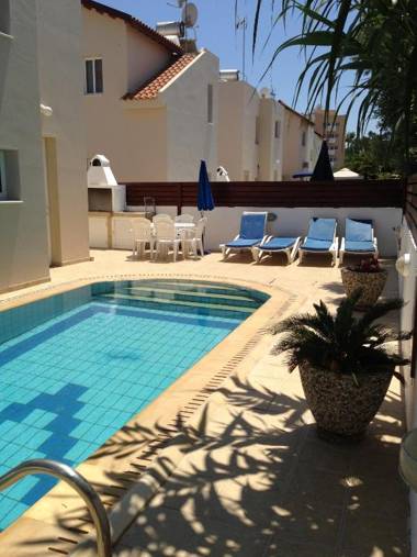 Maricosta Villas
