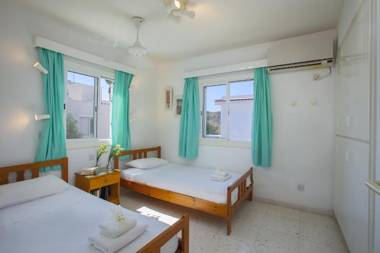 Protaras Holiday Suite Annie