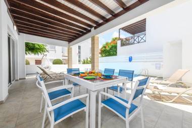 Villa Konnos Breeze
