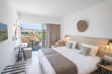 Bohemian Gardens Hotel