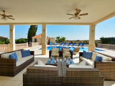 Villa Asklipi Titan - Exquisite Luxury 5 Bedroom Villa with Private Pool - Pool Table