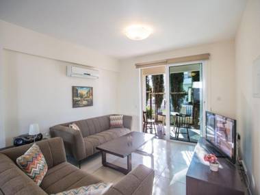 Villa Foros Enas - Modern 4 Bedroom Pernera Villa with Private Pool - Close to the Beach