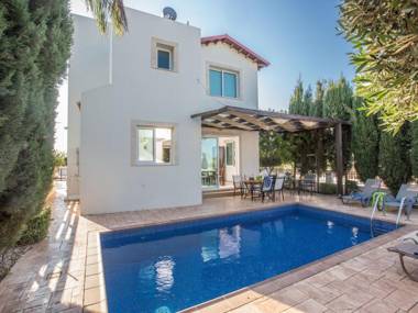 Villa Foros Enas - Modern 4 Bedroom Pernera Villa with Private Pool - Close to the Beach