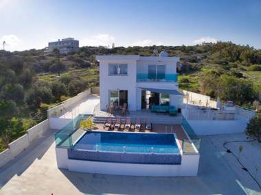 Villa Kono Provoles - Luxury 4 Bedroom Protaras Villa with Stunning Panoramic Sea Views
