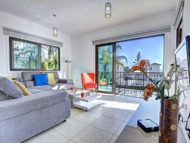 Villa Protaras Paralia Spacious 4BDR Central Protaras Villa Close to Fig Tree Bay Beach