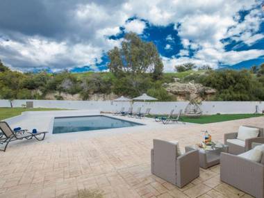 Villa Konnos View Stunning 6BDR Villa with Private Pool Close to Konnos Beach