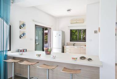 Villa Konno - Stunning 3 Bedroom Protaras Villa with Pool - Close to Konnos Beach