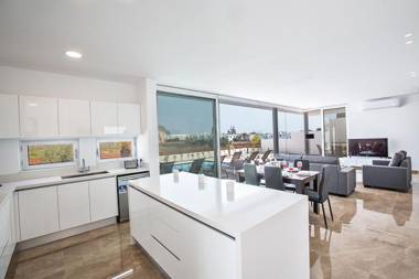 Villa Manta Platina - Brand New Luxury 3 Bedroom Protaras Villa with Private Pool