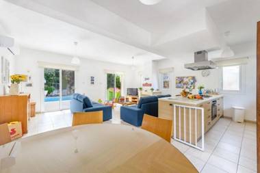 Protaras Villa Athamas Blue