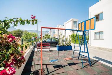 Luxury Two-Bedroom Apartment in amazing place Lukomorye E5