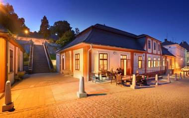 Jeschkeho vila a Lázeňský dům