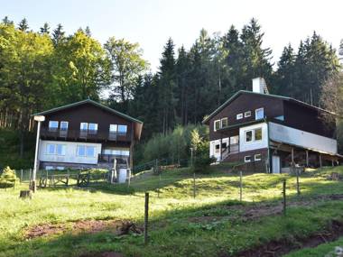 Cozy Chalet in Dolní Brusnice  with Swimming Pool