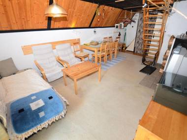 Nice holiday home with fireplace in the Ore Mountains only 500m from the chairlift