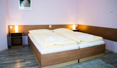 Penzion - Restaurace Na Mýtě