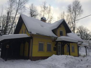 Charming Holiday Home in Rudník with Private Garden