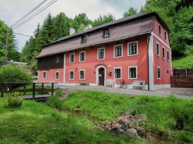 Beautiful group accommodation for summer or winter in the middle of the Krkonose nature reserve.