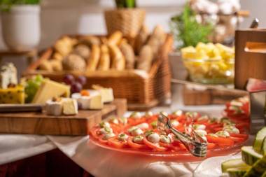 Hotel Leonardo & Bookquet Prague