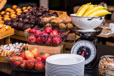 Courtyard by Marriott Prague Airport