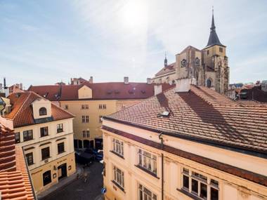 Chateau 9 Apartments by Prague Residences