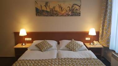 Aparthotel Austria Suites