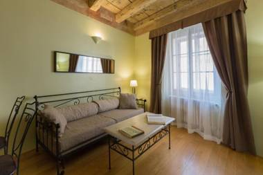 Hotel At the Black Star -Charming Romantic Suites and Apartments