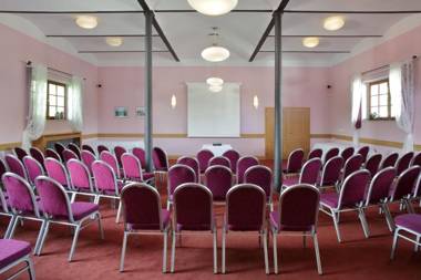 Hotel Chvalská Tvrz