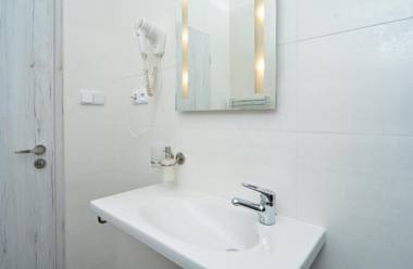 Navratilova Apartments