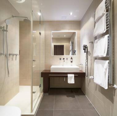 Golden Angel Apartments