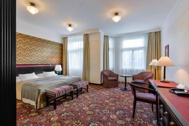 Hotel Savoy by Prague Castle - Free Garage Mo - Sun
