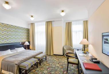 Hotel Savoy by Prague Castle - Free Garage Mo - Sun
