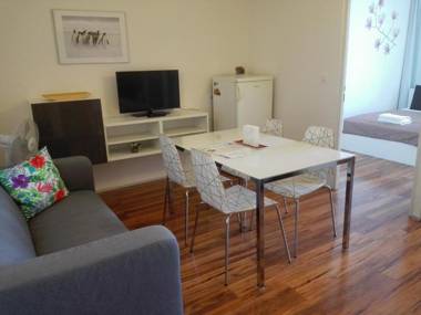 Golden Family Apartments